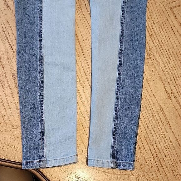 Kendall + Kylie size 26 two toned babe skinny jeans NWOT - Picture 11 of 12